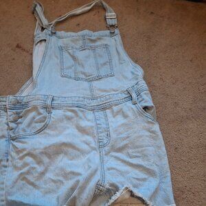 Short romper